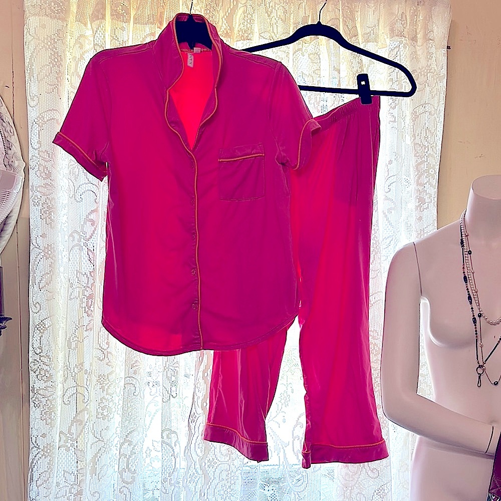 SÖ CÜTË & SÖFT»PJ Set Pink w/Orange Piping Trim, Short SleeveShirt+Capri Bottom